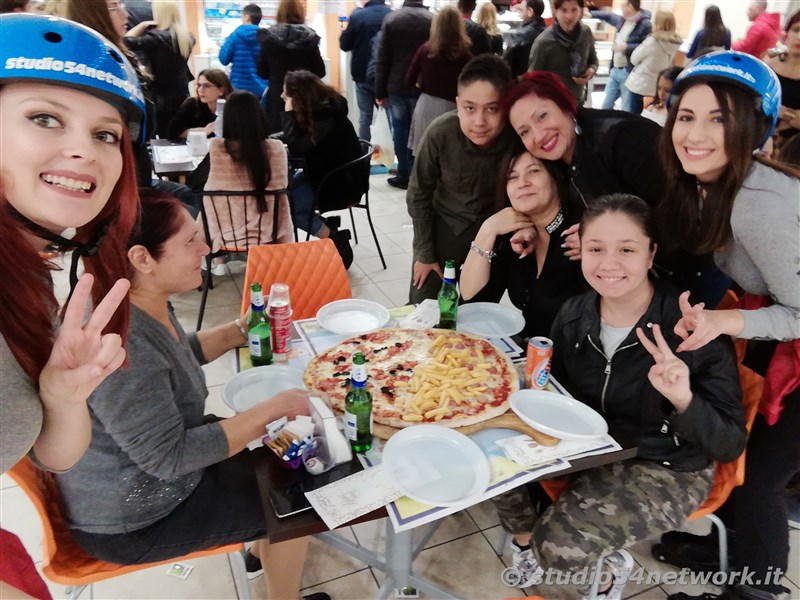 Soldout alla Notte Bianca 2018 del centro commerciale La Gru, con Biondo e Studio54network